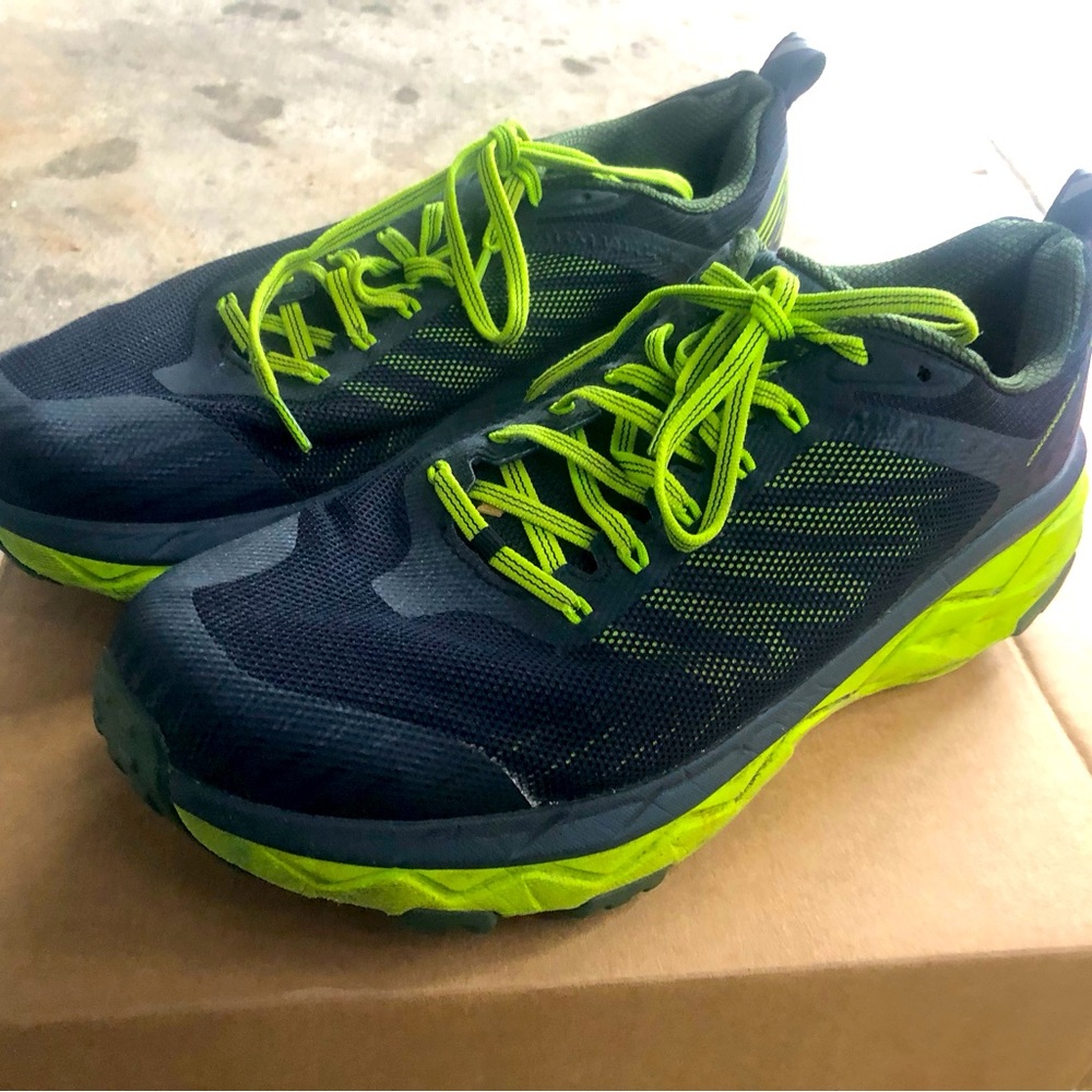 Hoka one one Challenger ATR 5 Men’s Charcoal Lime Athletic Sneakers Size 11.5